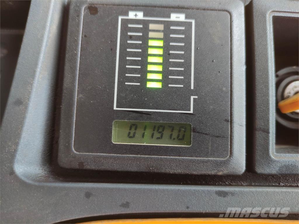 Jungheinrich EJC 216 Pedestrian stacker