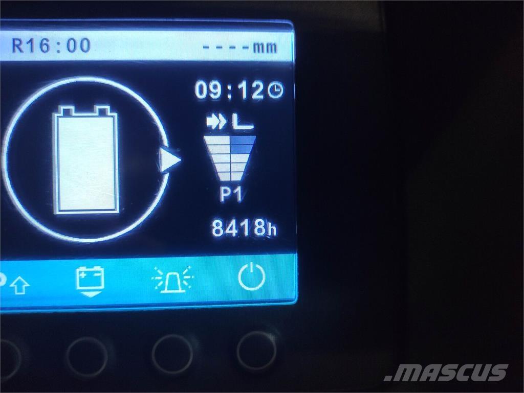 Jungheinrich ETV 216 Reach trucks