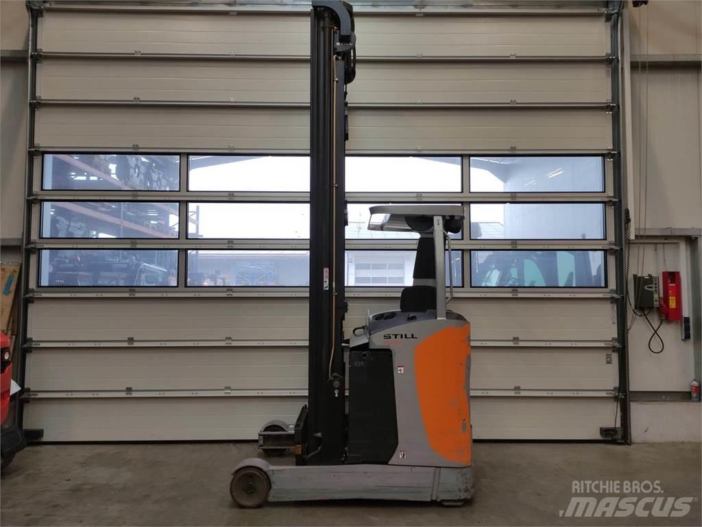 Still FM-X-17 Reach trucks