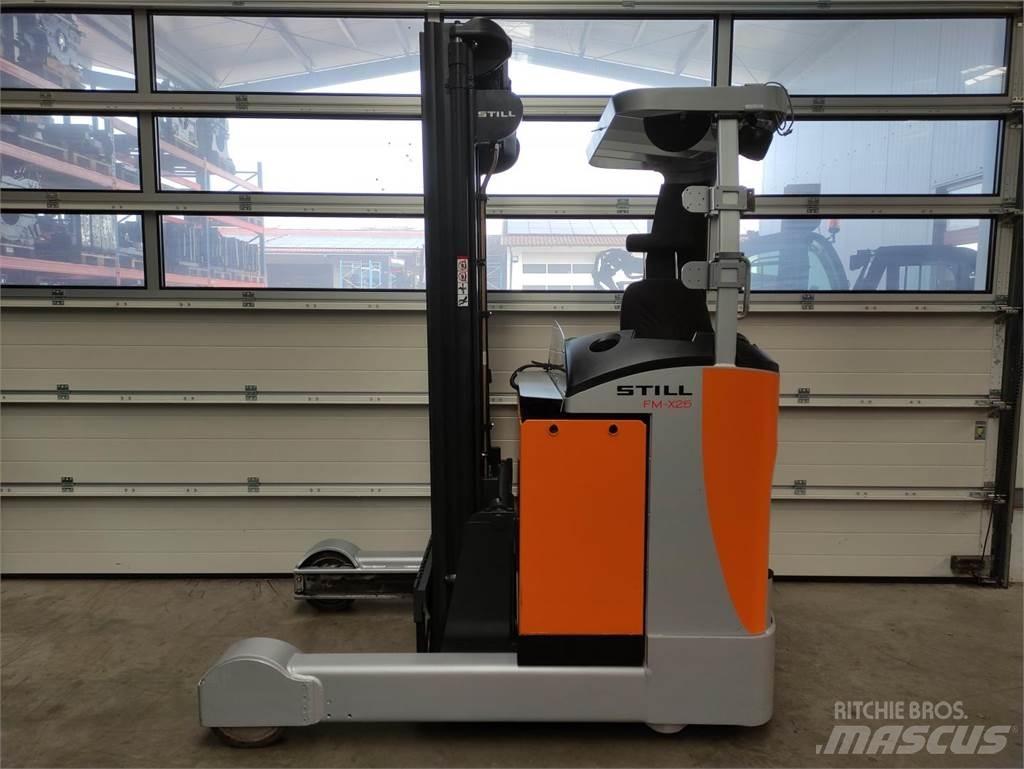 Still FM-X-25 (LACK NEU) Reach trucks