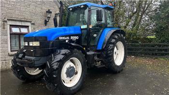 New Holland 8260