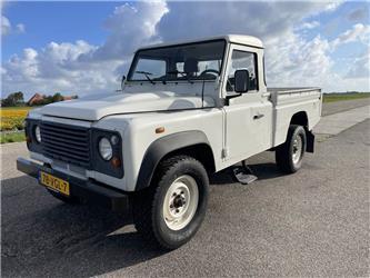 Land Rover Defender 110