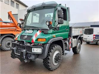 Mercedes-Benz Unimog U400