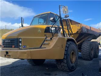 Caterpillar 740