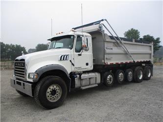 Mack GU713