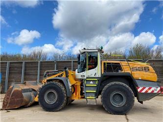 Liebherr L566XP
