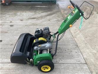 John Deere 260B