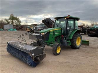 John Deere 5075M