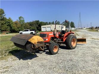 Kubota M490