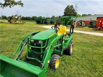John Deere 1023E