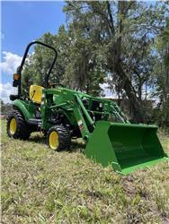 John Deere 1023E