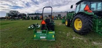 John Deere 1023E