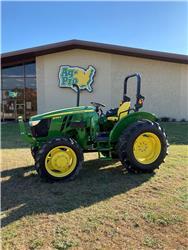 John Deere 5055E