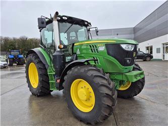 John Deere 6135R