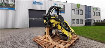 John Deere H415