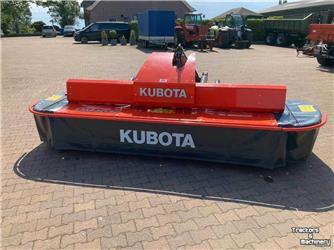 Kubota DM4032 Frontmaaier
