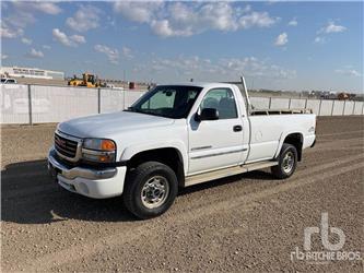 GMC SIERRA 2500HD