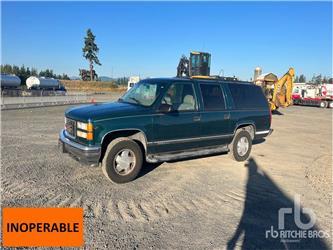 GMC SUBURBAN 1500