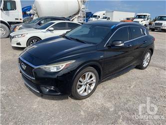Infiniti QX30