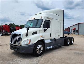 Freightliner CASCADIA 113