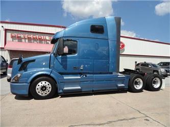 Volvo VNL64T670