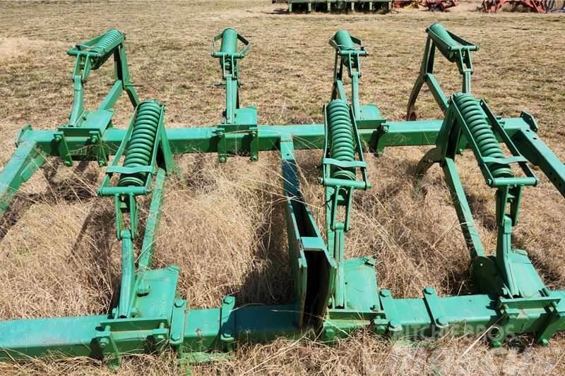  Agrico 7 tooth Agrico Ripper / Cultivator Other trucks