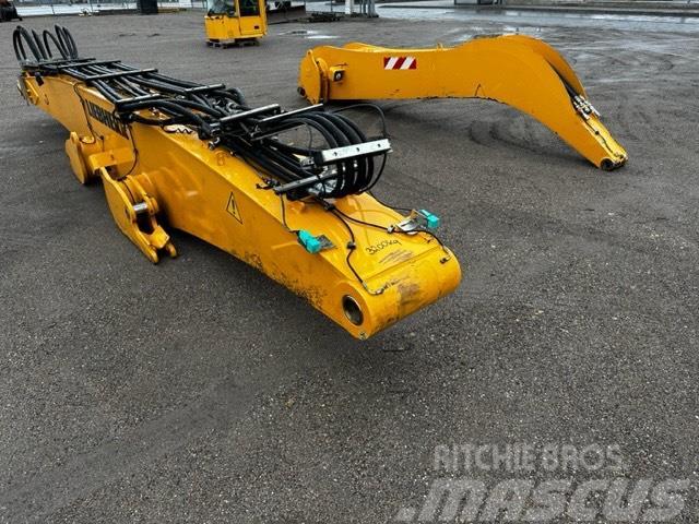 Liebherr A 934 C HD Booms and arms