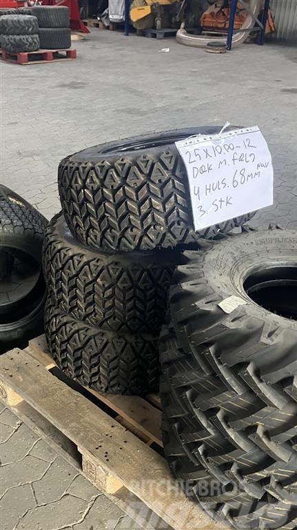  - - -  25x10.00-12 Tyres, wheels and rims