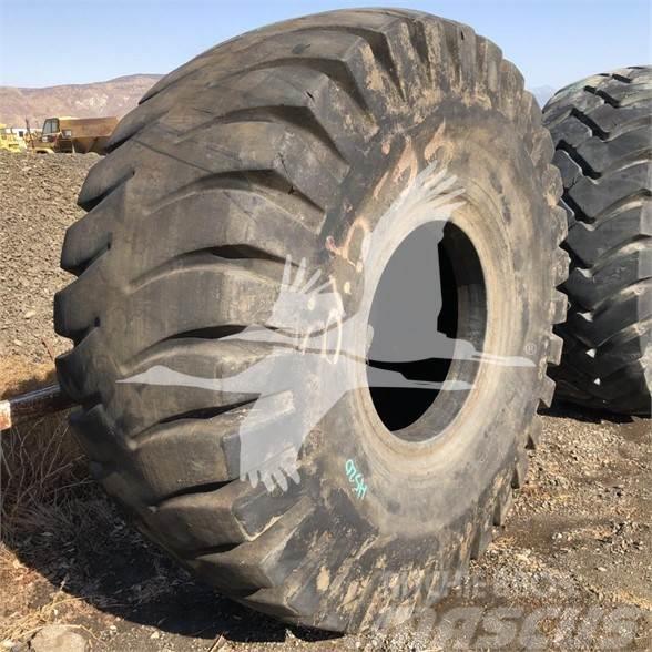  GENERAL 37.5x33 Tyres, wheels and rims