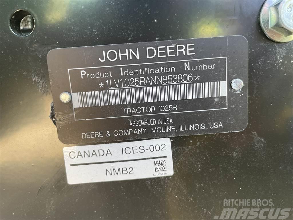 John Deere 1025R Compact tractors