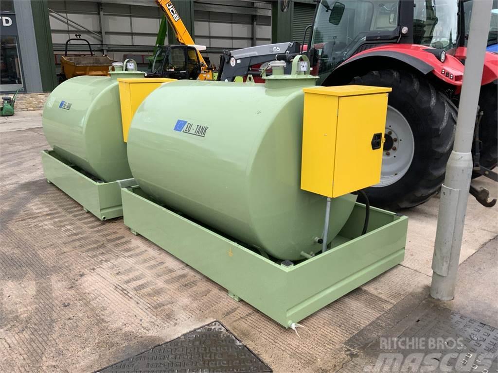  Choice of 2 Emiliana Serbatoi 3172 Litre Fuel Tank Other agricultural machines