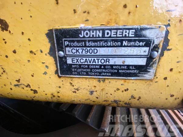John Deere 790D LC Crawler excavators