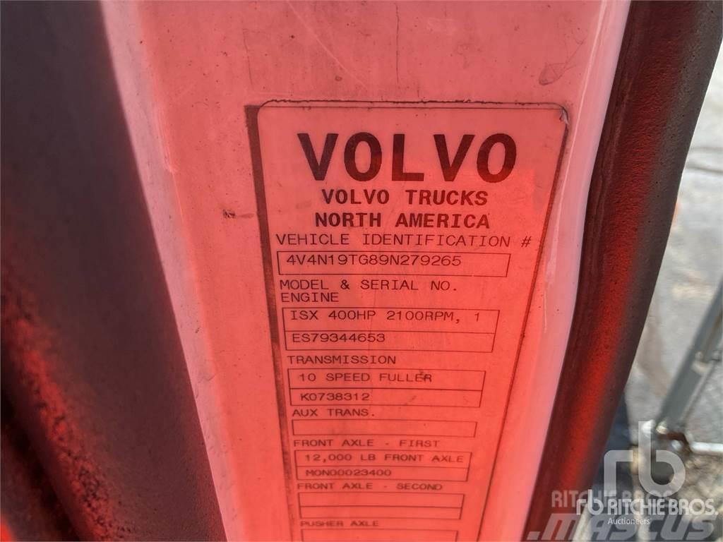 Volvo VNL42T Tractor Units