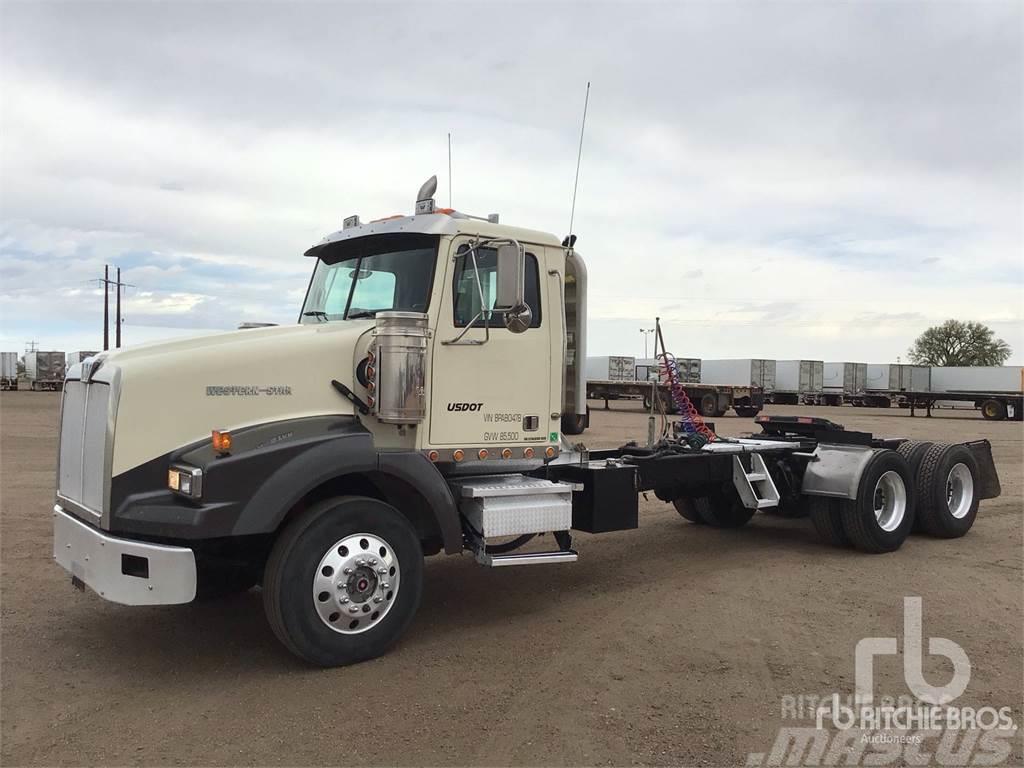 Western Star 4900 Tractor Units