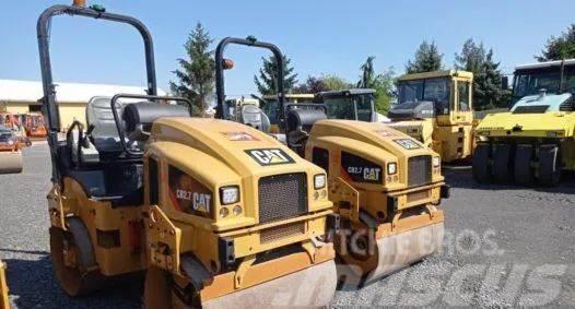 CAT CB2.7 Road roller Twin drum rollers