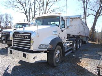 Mack Granite GU 813