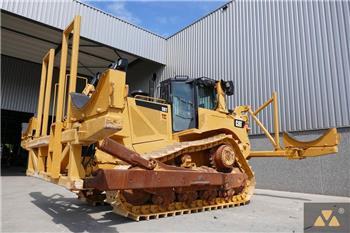 CAT D8T Pipe carrier