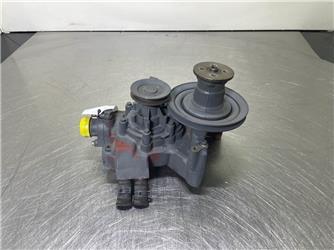 Deutz 04300291 - Coolant pump/Kühlmittelpumpe/Waterpomp