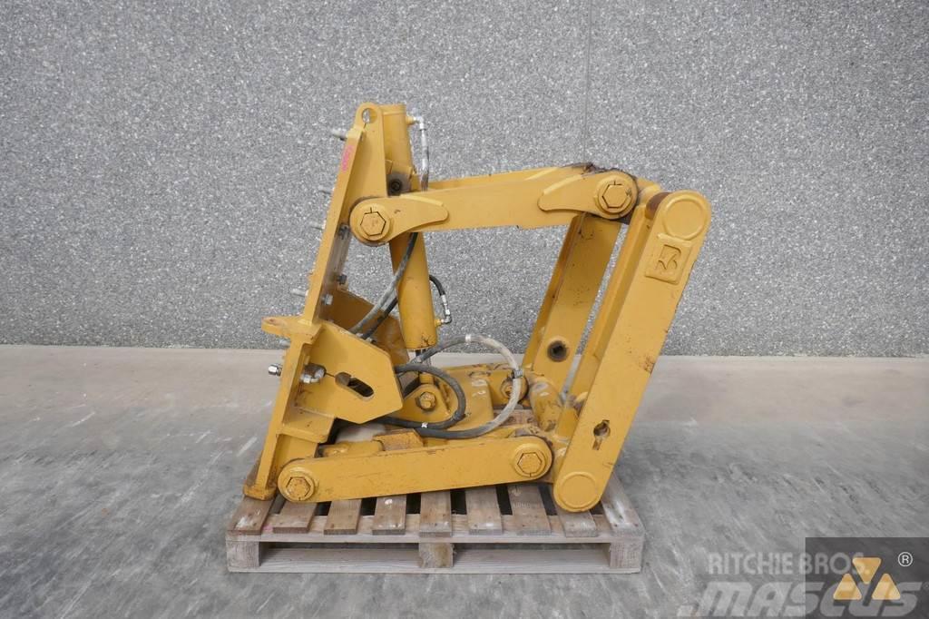CAT 140M Front lift Other components