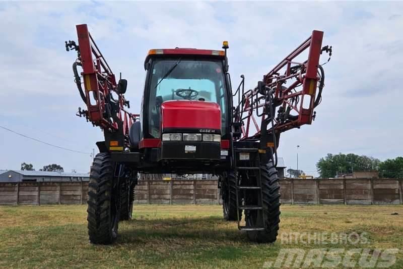 Case IH SPX3330 Sprayer Crop processing and storage units/machines - Others