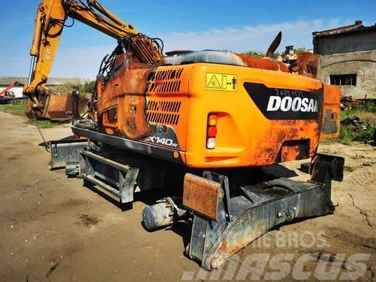 Doosan DX 140W undercarriage Chassis and suspension
