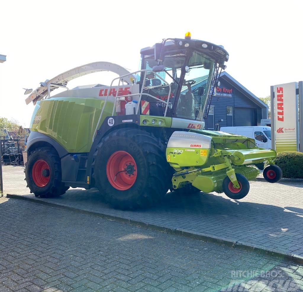 CLAAS 300 HD Profi pick-up Self-propelled foragers