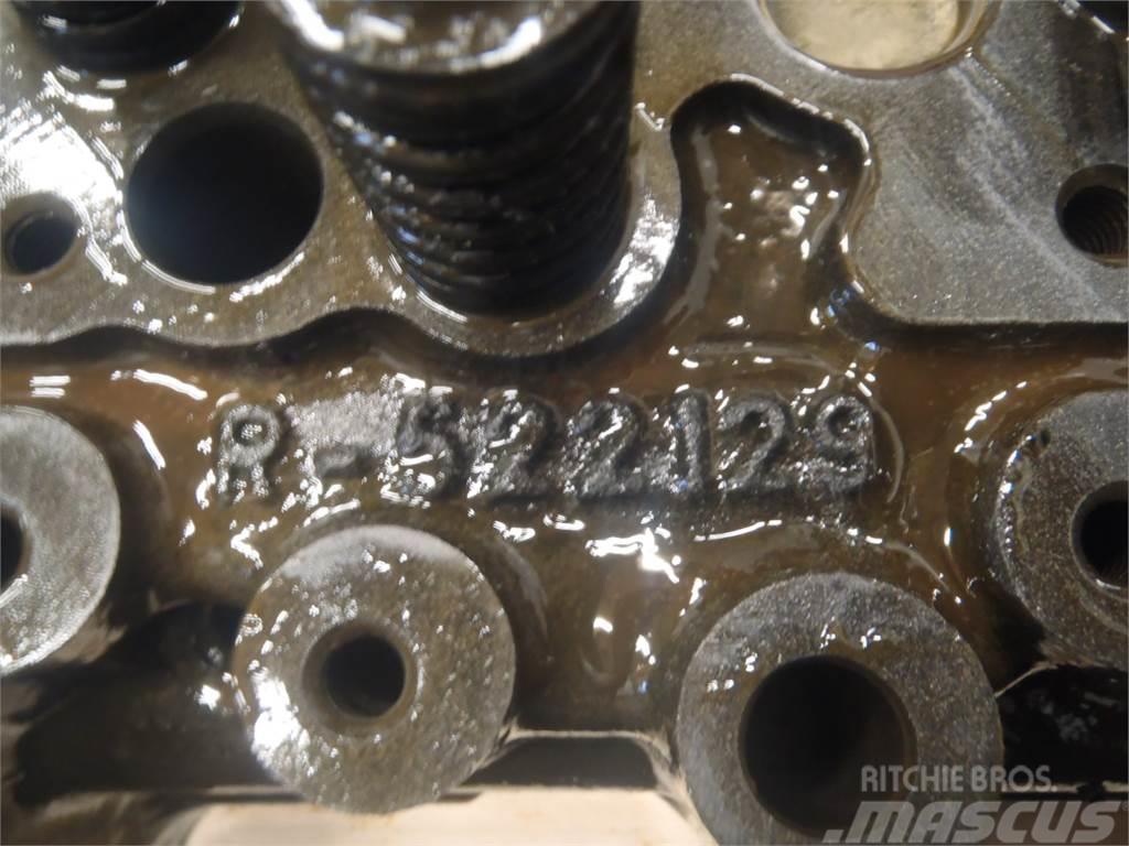 John Deere 4720 Cylinder Head Engines