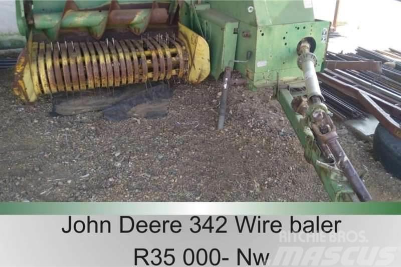 John Deere 342 - Wire Other trucks
