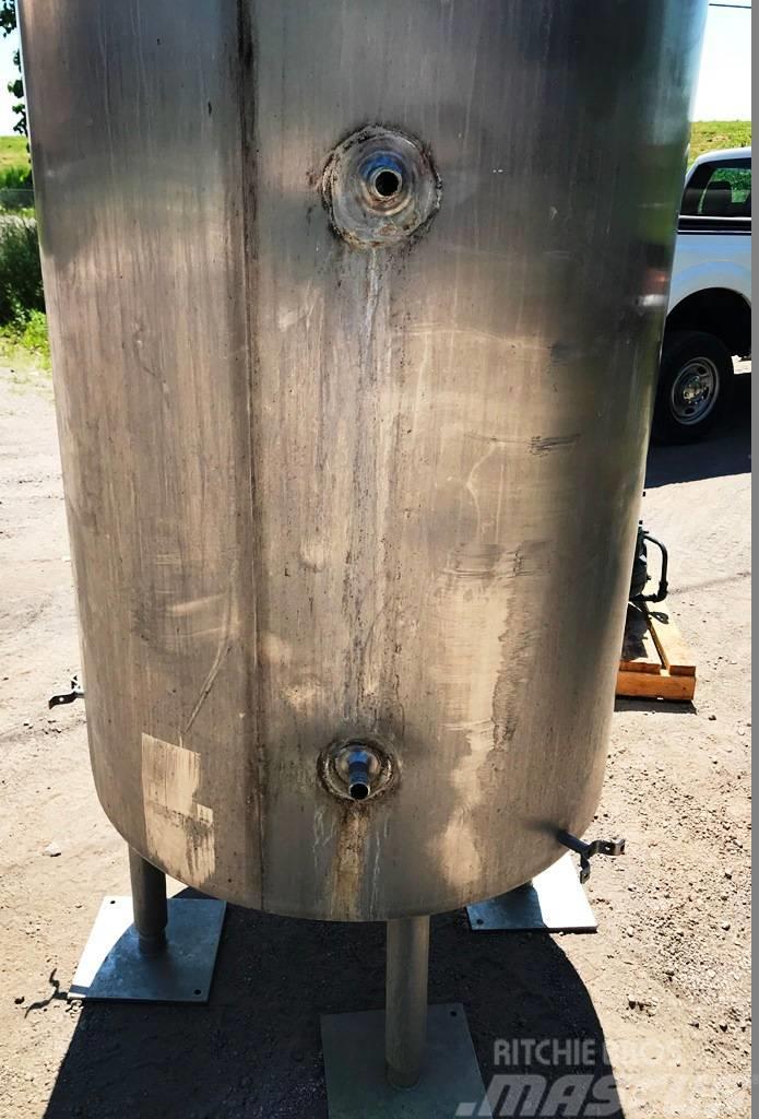  350 Gal Jacketed Vertical Stainless Steel Tank No  Filtration equipment