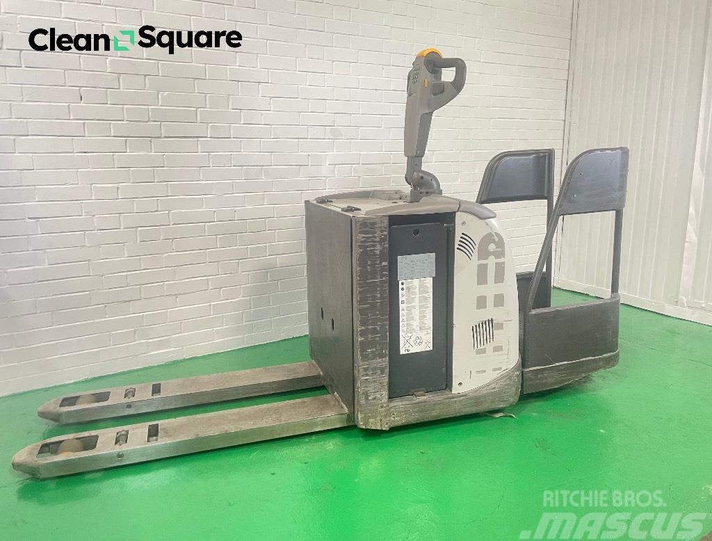 UniCarriers PLP 200 Low lifter with platform