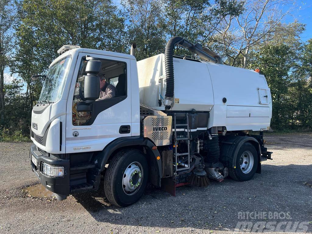 Iveco 150E 22 Sweepers