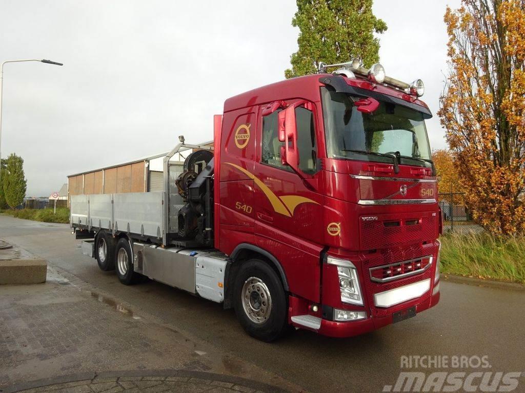 Volvo FH 540 6X2 EURO 6 / HMF 3220 K8 / REMOTE CONTROL / Flatbed / Dropside trucks
