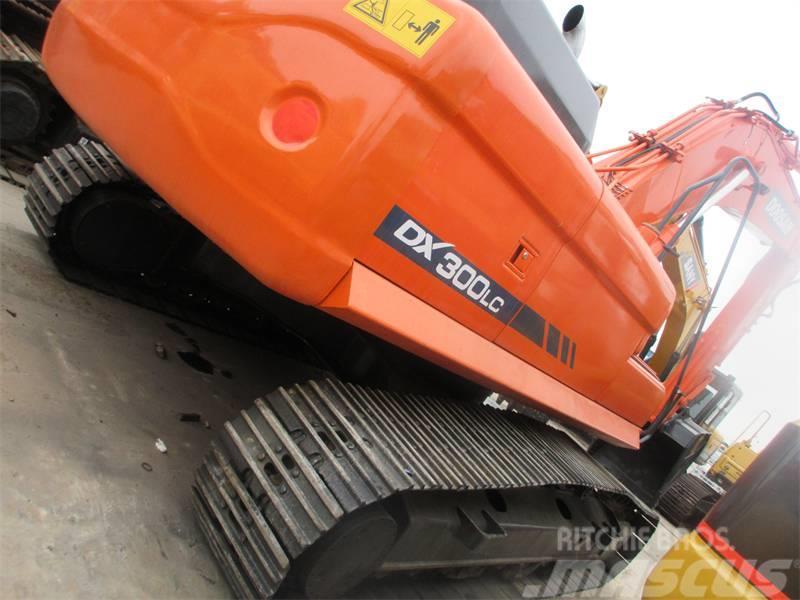 Doosan DX300LC Crawler excavators