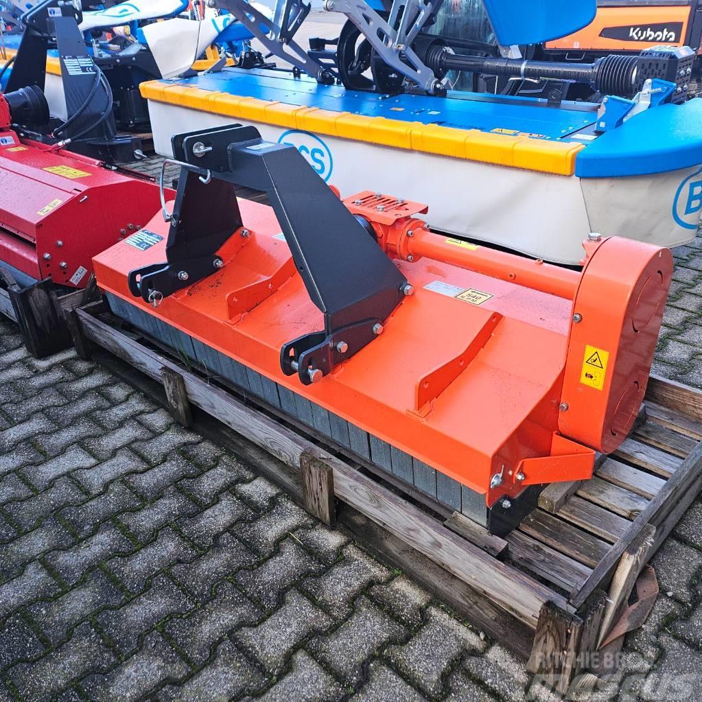 Kubota SE 1181 Compact tractor attachments